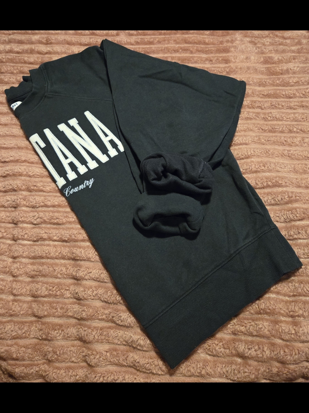Old Navy, Navy Blue Crewneck Sweatshirt with White Label Accent - Picture 6 of 7